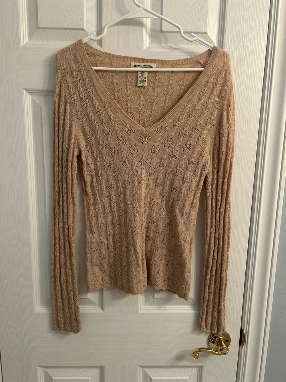 Banana Republic Tan Knit V-Neck Lightweight Sweater